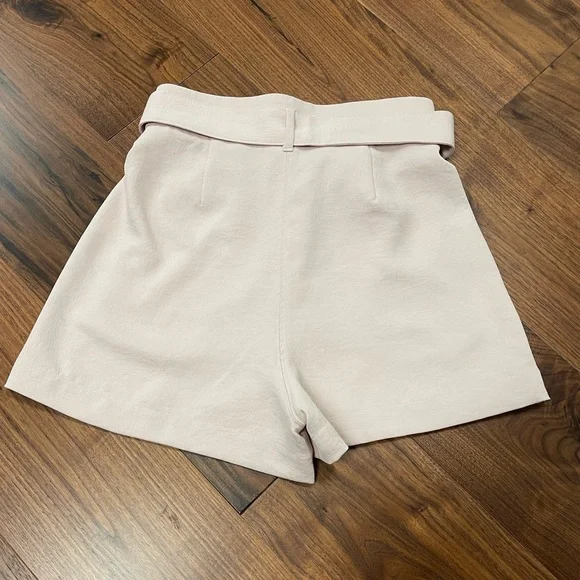 Wilfred Paperbag Short - Picture 2 of 7